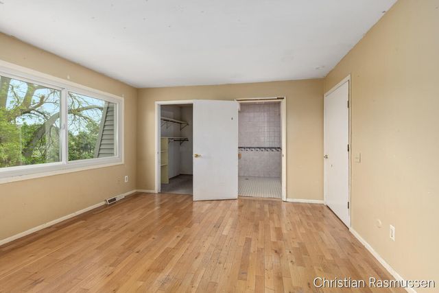 1211 W Frank Drive, Greenville, MI 48838