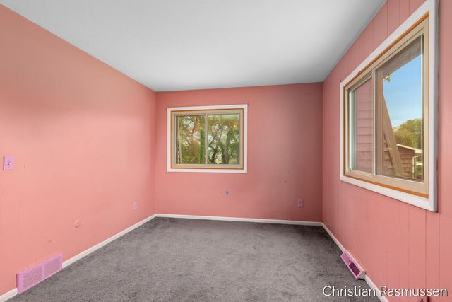1211 W Frank Drive, Greenville, MI 48838