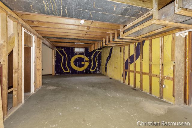 1211 W Frank Drive, Greenville, MI 48838