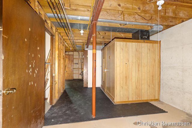 1211 W Frank Drive, Greenville, MI 48838