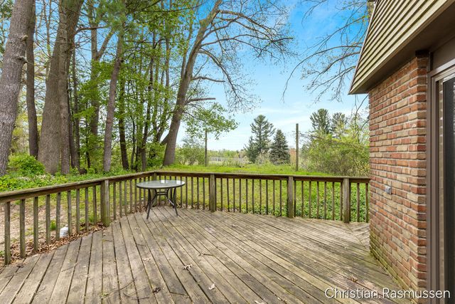 1211 W Frank Drive, Greenville, MI 48838
