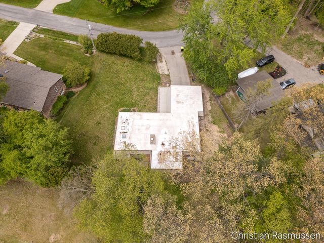 1211 W Frank Drive, Greenville, MI 48838
