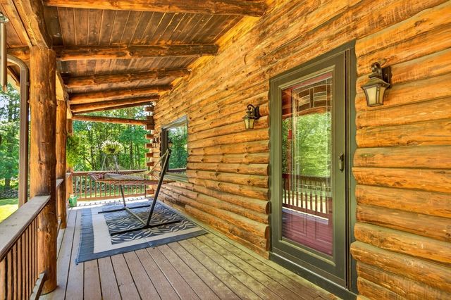 82 Hornbine Rd, Rehoboth, MA 02769