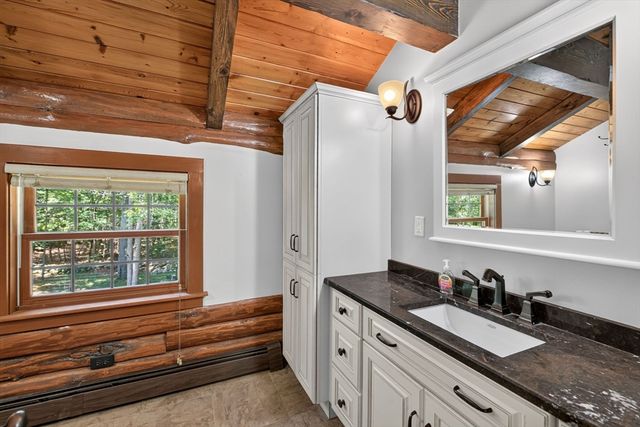 82 Hornbine Rd, Rehoboth, MA 02769