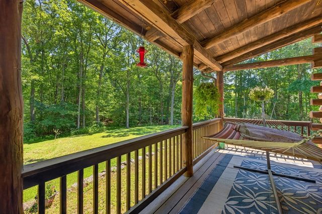 82 Hornbine Rd, Rehoboth, MA 02769