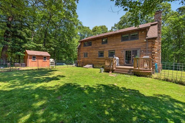 82 Hornbine Rd, Rehoboth, MA 02769
