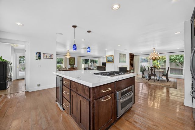 211 Callnon Ct, Sacramento, CA 95864