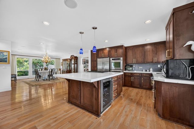 211 Callnon Ct, Sacramento, CA 95864