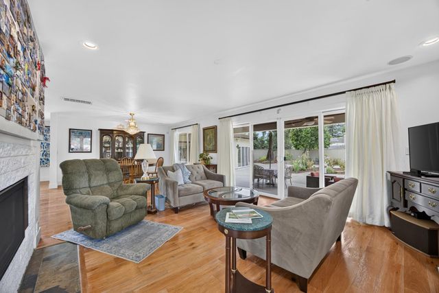 211 Callnon Ct, Sacramento, CA 95864