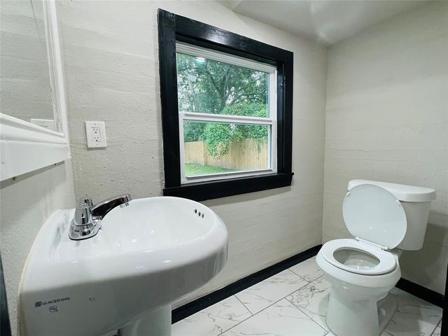2187 Franklin Street, Beaumont, TX 77701