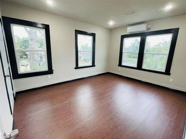 2187 Franklin Street, Beaumont, TX 77701