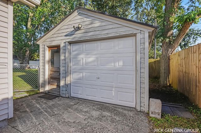 297 W 30th Street, Holland City, MI 49423