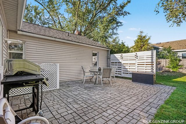297 W 30th Street, Holland City, MI 49423