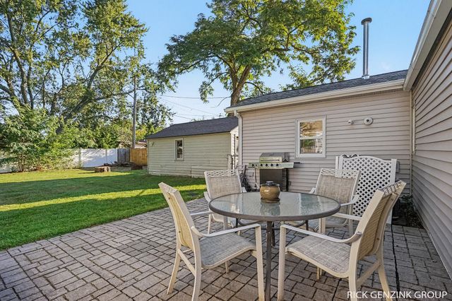 297 W 30th Street, Holland City, MI 49423