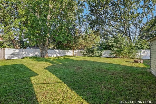 297 W 30th Street, Holland City, MI 49423