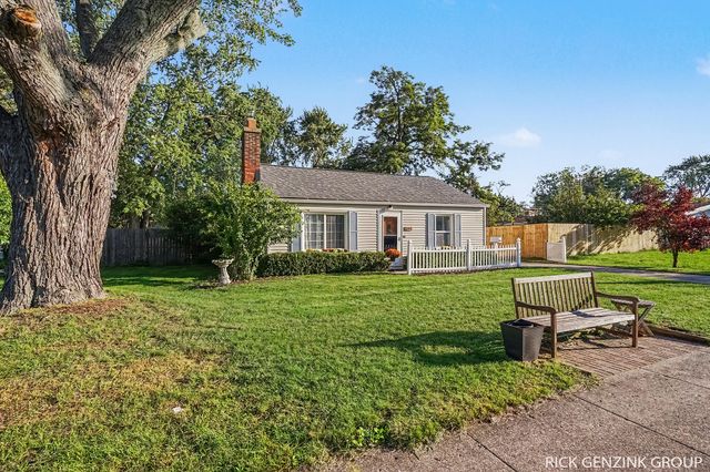297 W 30th Street, Holland City, MI 49423