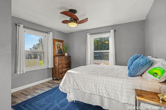 297 W 30th Street, Holland City, MI 49423