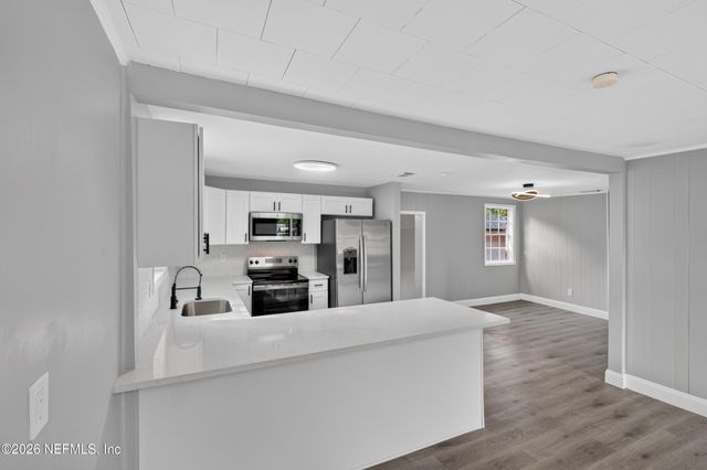 5100 LEXINGTON Avenue, Jacksonville, FL 32210