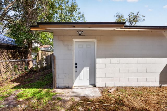 5100 LEXINGTON Avenue, Jacksonville, FL 32210