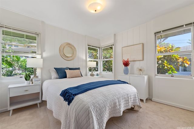 2947 Manoa Road, Honolulu, HI 96822