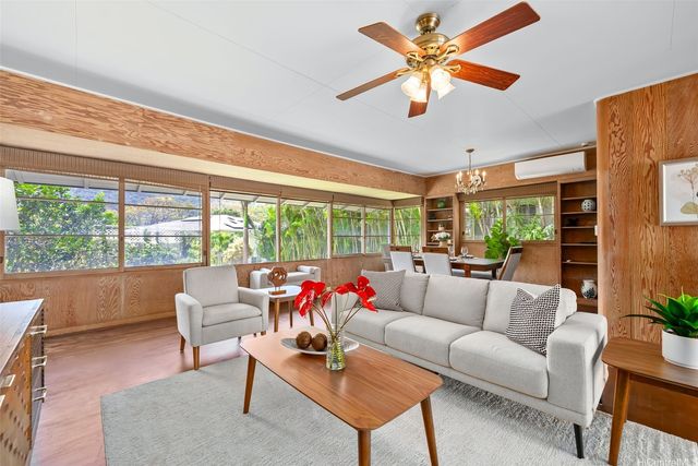 2947 Manoa Road, Honolulu, HI 96822