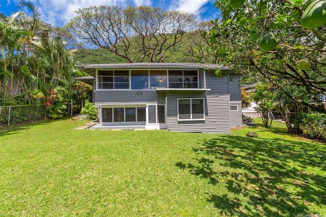 2947 Manoa Road, Honolulu, HI 96822