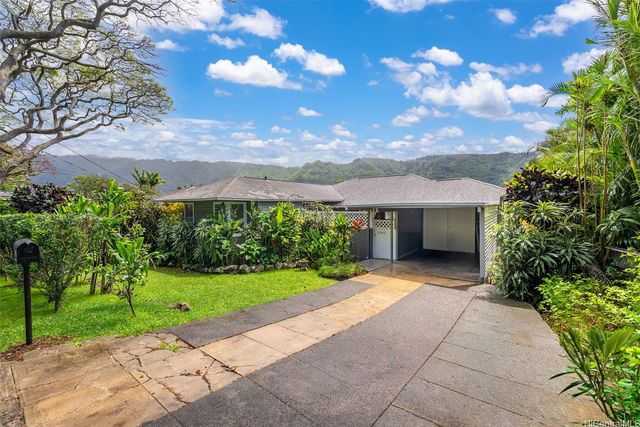 2947 Manoa Road, Honolulu, HI 96822