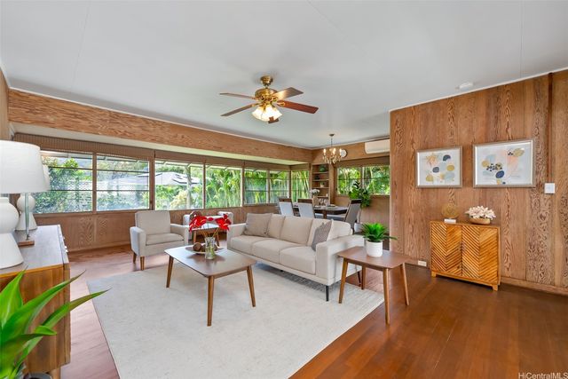 2947 Manoa Road, Honolulu, HI 96822