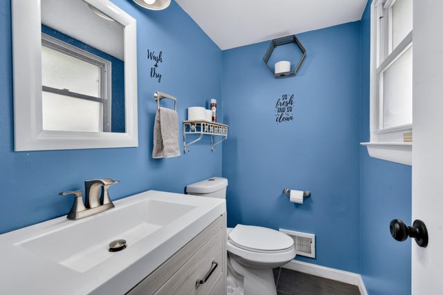 25186 Anna Street, Taylor, MI 48180