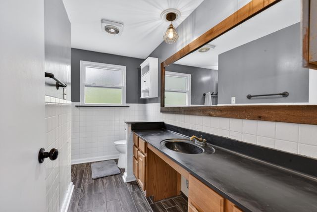 25186 Anna Street, Taylor, MI 48180