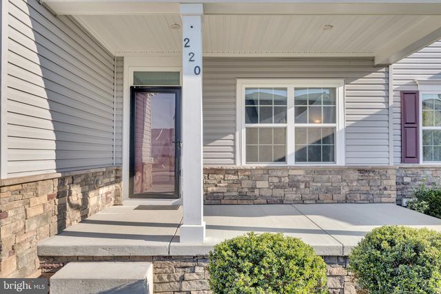 220 FELIX DR, Newark, DE 19713