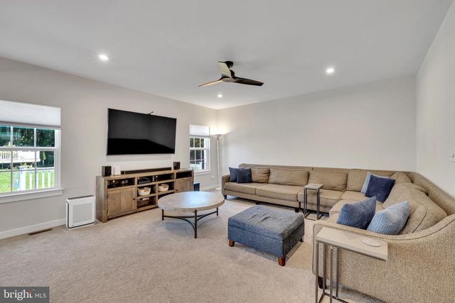 220 FELIX DR, Newark, DE 19713