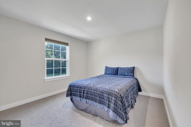 220 FELIX DR, Newark, DE 19713