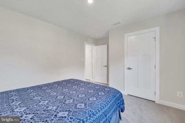 220 FELIX DR, Newark, DE 19713