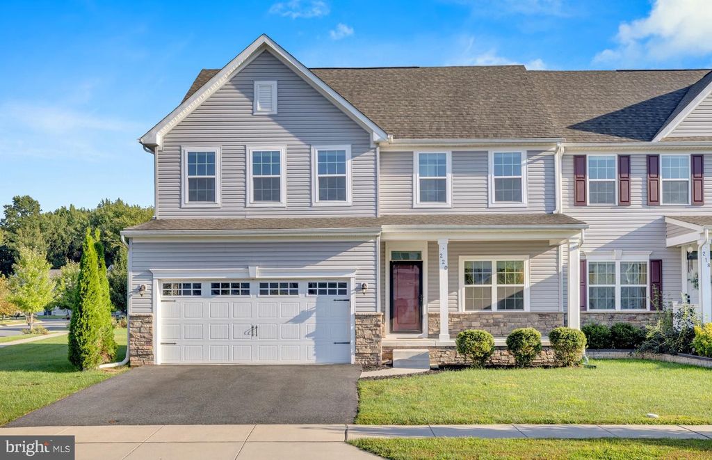 220 FELIX DR, Newark, DE 19713