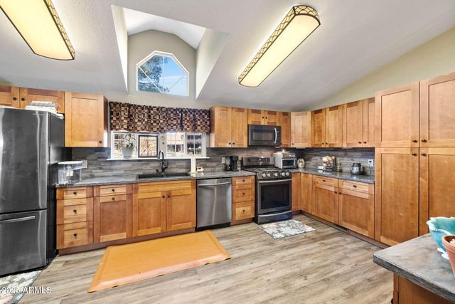 15325 S CORDES LAKES Drive, Mayer, AZ 86333