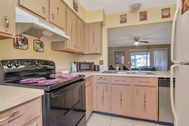 3902 BRIGADOON CIRCLE, Clearwater, FL 33759