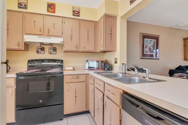 3902 BRIGADOON CIRCLE, Clearwater, FL 33759