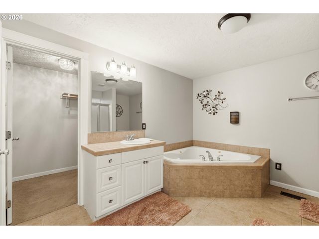 3513 Ne CORBIN Rd, Vancouver, WA 98686