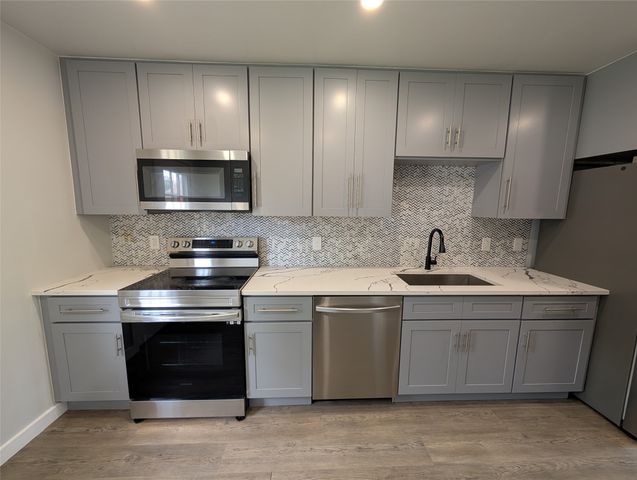 2423 Maryland Avenue, Dallas, TX 75216