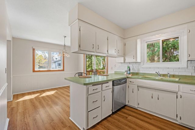 648 91st Avenue NE, Blaine, MN 55434