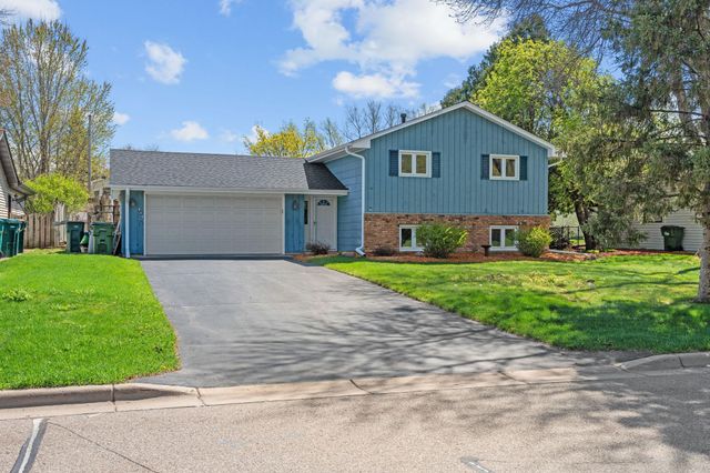 648 91st Avenue NE, Blaine, MN 55434