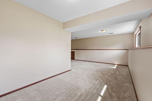 648 91st Avenue NE, Blaine, MN 55434