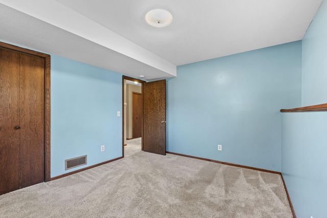 648 91st Avenue NE, Blaine, MN 55434