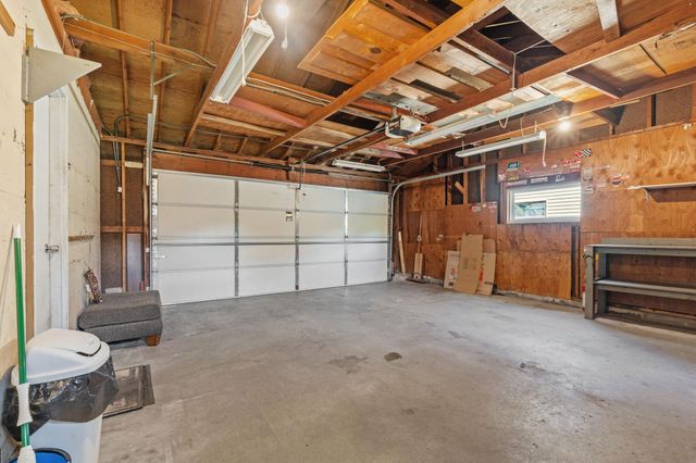 648 91st Avenue NE, Blaine, MN 55434