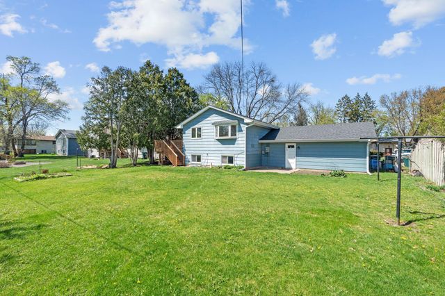 648 91st Avenue NE, Blaine, MN 55434