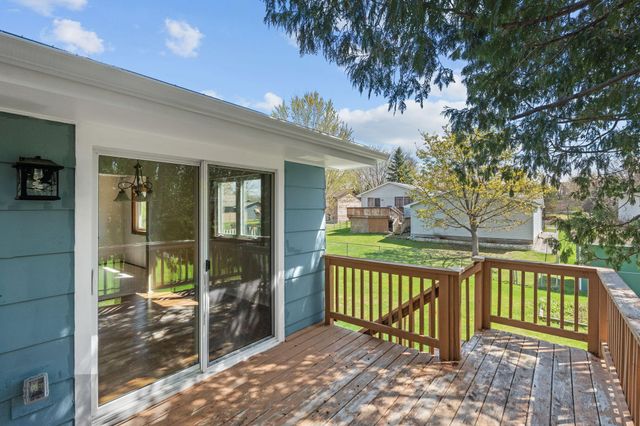 648 91st Avenue NE, Blaine, MN 55434