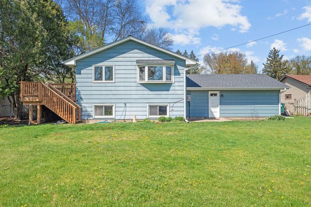 648 91st Avenue NE, Blaine, MN 55434