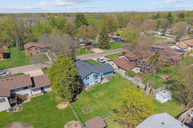 648 91st Avenue NE, Blaine, MN 55434