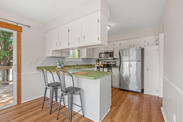 648 91st Avenue NE, Blaine, MN 55434